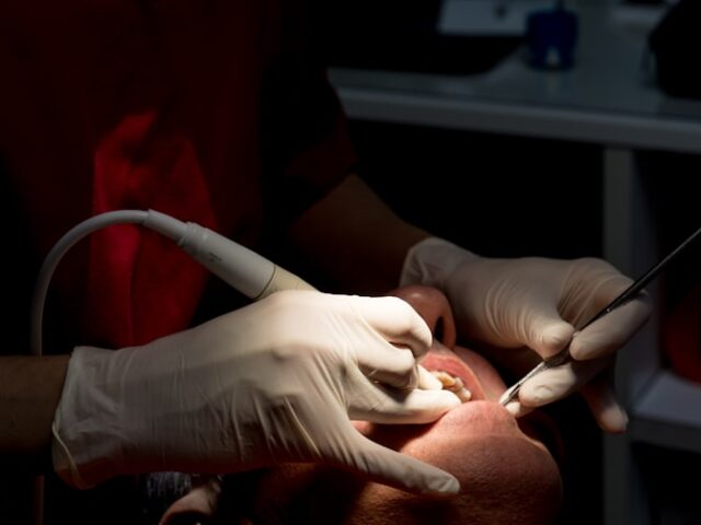 Dentista Salerno: Dott. Luongo Antonio (vicino Scafati)